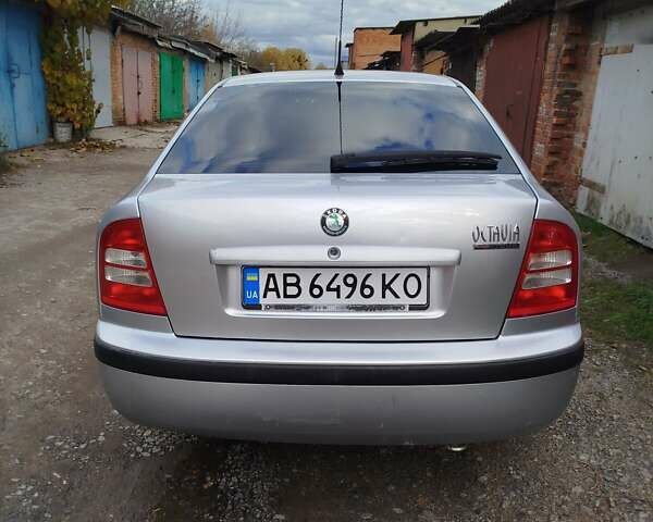 Сірий Шкода Октавія, об'ємом двигуна 1.6 л та пробігом 300 тис. км за 5300 $, фото 1 на Automoto.ua