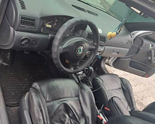 Серый Шкода Октавия, объемом двигателя 1.8 л и пробегом 250 тыс. км за 5800 $, фото 2 на Automoto.ua