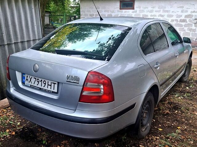 Сірий Шкода Октавія, об'ємом двигуна 1.6 л та пробігом 240 тис. км за 6000 $, фото 3 на Automoto.ua