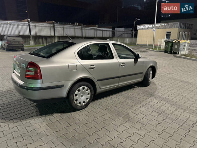 Серый Шкода Октавия, объемом двигателя 1.9 л и пробегом 300 тыс. км за 2850 $, фото 2 на Automoto.ua