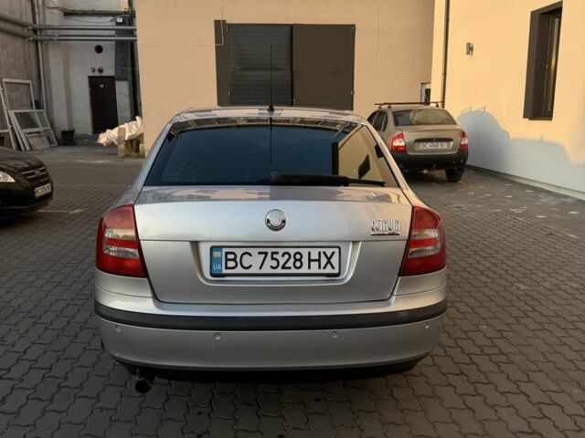 Серый Шкода Октавия, объемом двигателя 1.6 л и пробегом 245 тыс. км за 5500 $, фото 5 на Automoto.ua