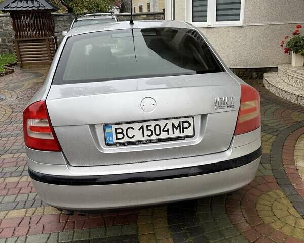Сірий Шкода Октавія, об'ємом двигуна 2 л та пробігом 300 тис. км за 3500 $, фото 3 на Automoto.ua