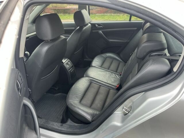 Серый Шкода Октавия, объемом двигателя 1.9 л и пробегом 408 тыс. км за 2350 $, фото 7 на Automoto.ua