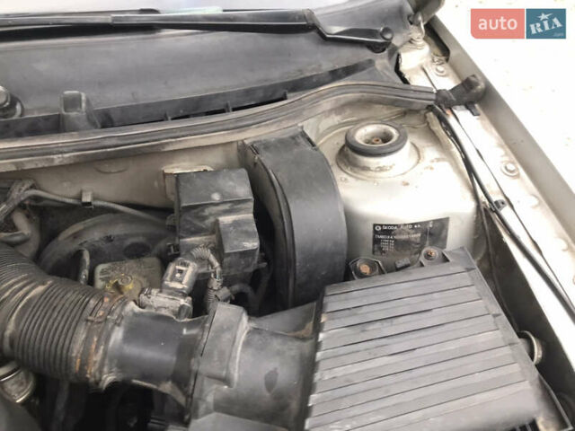 Серый Шкода Октавия, объемом двигателя 1.6 л и пробегом 227 тыс. км за 5400 $, фото 18 на Automoto.ua