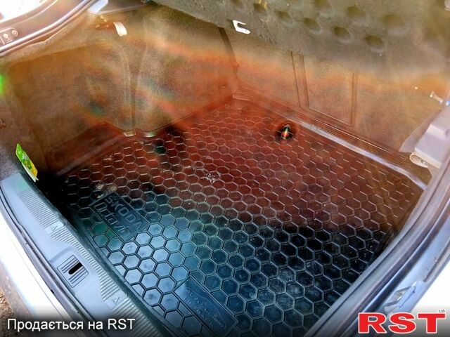 Шкода Октавия 2008 в Компанеевке на Automoto.ua Серый Шкода Октавия, объемом двигателя 2 л и пробегом 261 тыс. км за 7100 $, фото 8 на Automoto.ua