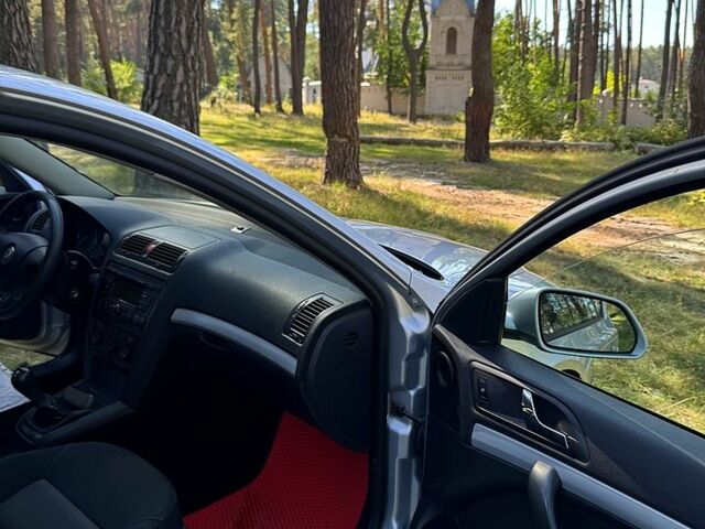 Серый Шкода Октавия, объемом двигателя 1.6 л и пробегом 0 тыс. км за 5600 $, фото 4 на Automoto.ua