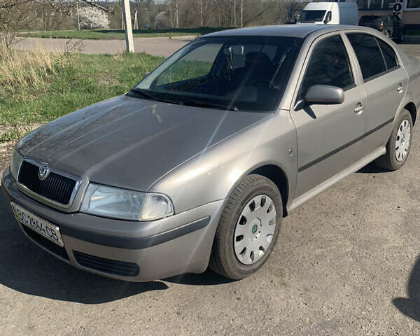 Серый Шкода Октавия, объемом двигателя 1.6 л и пробегом 486 тыс. км за 5000 $, фото 6 на Automoto.ua
