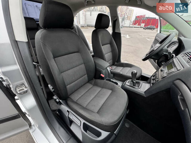 Сірий Шкода Октавія, об'ємом двигуна 2 л та пробігом 246 тис. км за 5999 $, фото 32 на Automoto.ua