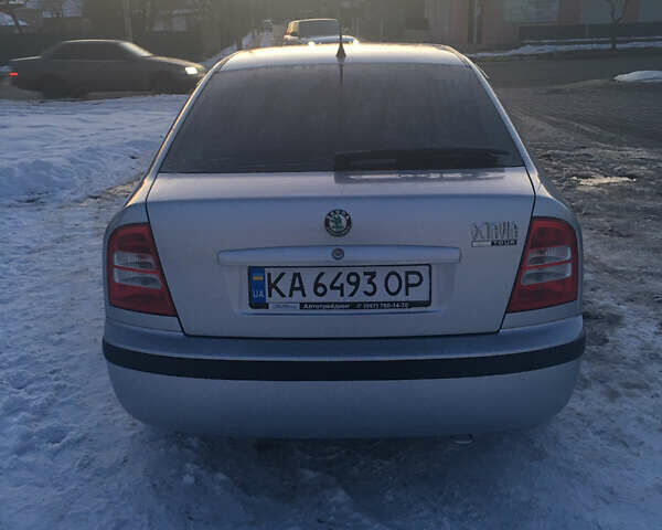 Шкода Октавия 2008 в Ирпене на Automoto.ua Серый Шкода Октавия, объемом двигателя 1.6 л и пробегом 87 тыс. км за 8700 $, фото 11 на Automoto.ua