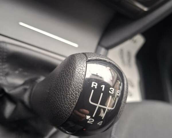 Сірий Шкода Октавія, об'ємом двигуна 1.6 л та пробігом 139 тис. км за 7990 $, фото 65 на Automoto.ua