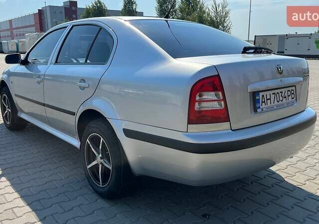 Серый Шкода Октавия, объемом двигателя 1.6 л и пробегом 100 тыс. км за 7300 $, фото 2 на Automoto.ua