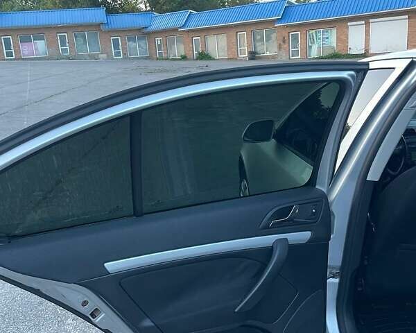 Серый Шкода Октавия, объемом двигателя 1.8 л и пробегом 254 тыс. км за 5700 $, фото 8 на Automoto.ua