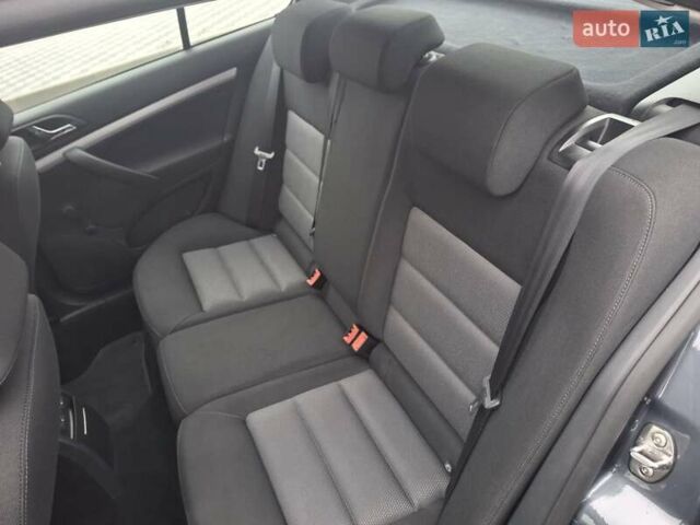 Сірий Шкода Октавія, об'ємом двигуна 1.6 л та пробігом 139 тис. км за 7990 $, фото 50 на Automoto.ua