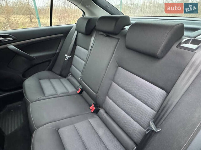 Серый Шкода Октавия, объемом двигателя 1.6 л и пробегом 190 тыс. км за 6390 $, фото 52 на Automoto.ua