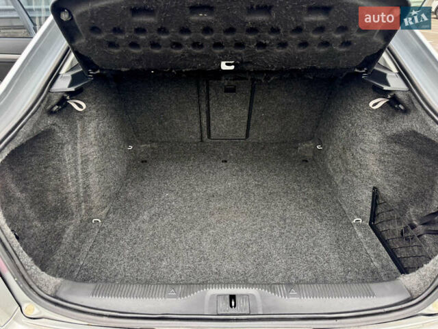 Сірий Шкода Октавія, об'ємом двигуна 2 л та пробігом 246 тис. км за 5999 $, фото 36 на Automoto.ua