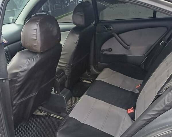 Сірий Шкода Октавія, об'ємом двигуна 1.6 л та пробігом 204 тис. км за 6200 $, фото 5 на Automoto.ua