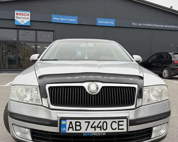 Серый Шкода Октавия, объемом двигателя 1.6 л и пробегом 285 тыс. км за 5850 $, фото 2 на Automoto.ua