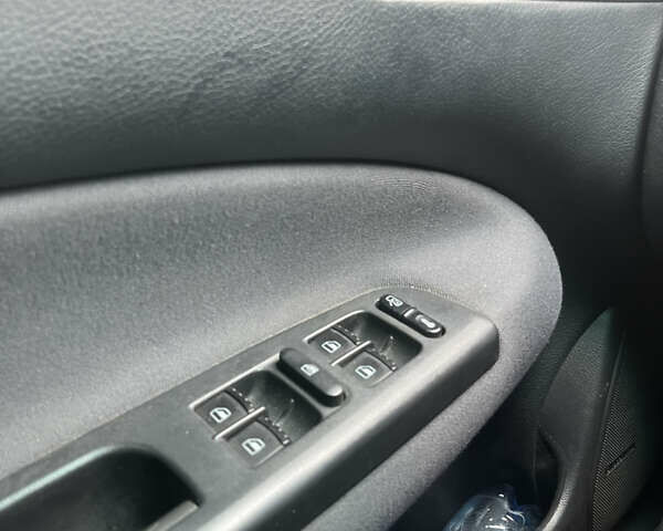 Серый Шкода Октавия, объемом двигателя 1.78 л и пробегом 256 тыс. км за 7500 $, фото 13 на Automoto.ua