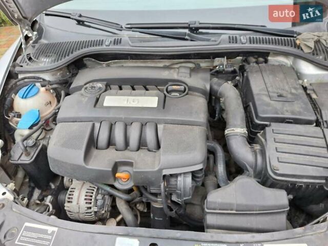 Серый Шкода Октавия, объемом двигателя 1.6 л и пробегом 198 тыс. км за 7000 $, фото 1 на Automoto.ua