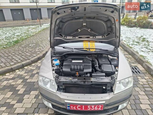 Серый Шкода Октавия, объемом двигателя 1.6 л и пробегом 187 тыс. км за 6450 $, фото 61 на Automoto.ua