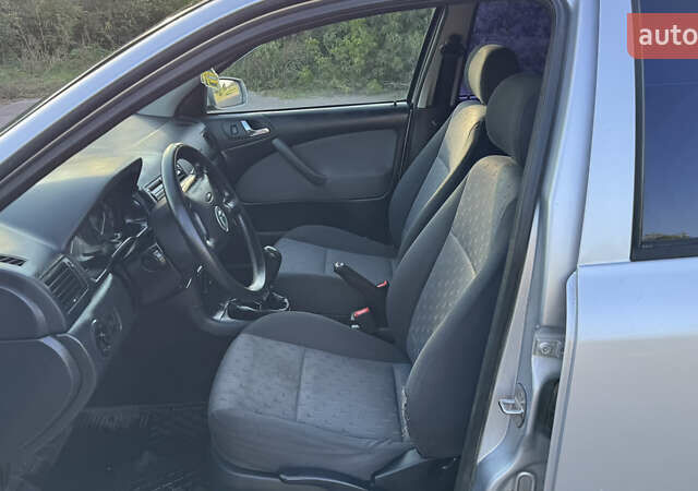 Сірий Шкода Октавія, об'ємом двигуна 1.6 л та пробігом 360 тис. км за 4499 $, фото 27 на Automoto.ua