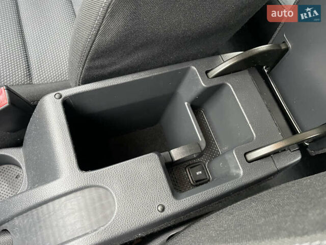 Сірий Шкода Октавія, об'ємом двигуна 1.6 л та пробігом 233 тис. км за 6359 $, фото 38 на Automoto.ua