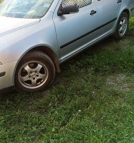 Серый Шкода Октавия, объемом двигателя 1.6 л и пробегом 204 тыс. км за 4900 $, фото 7 на Automoto.ua