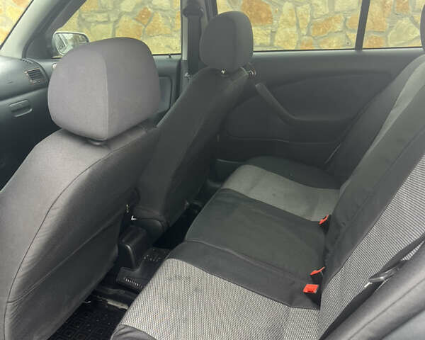 Серый Шкода Октавия, объемом двигателя 1.78 л и пробегом 256 тыс. км за 7500 $, фото 8 на Automoto.ua