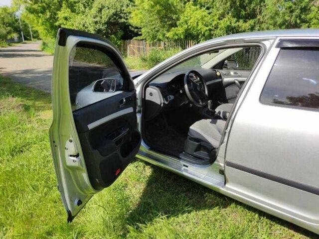 Серый Шкода Октавия, объемом двигателя 1.6 л и пробегом 100 тыс. км за 6800 $, фото 3 на Automoto.ua