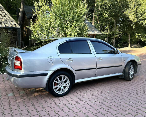 Серый Шкода Октавия, объемом двигателя 1.8 л и пробегом 197 тыс. км за 5590 $, фото 10 на Automoto.ua