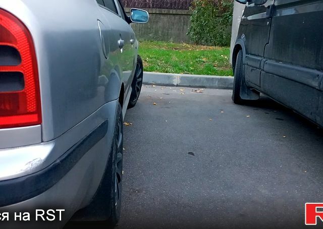 Сірий Шкода Октавія, об'ємом двигуна 1.8 л та пробігом 281 тис. км за 4999 $, фото 3 на Automoto.ua