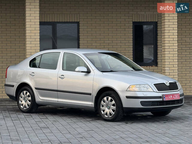 Серый Шкода Октавия, объемом двигателя 1.6 л и пробегом 164 тыс. км за 6400 $, фото 1 на Automoto.ua