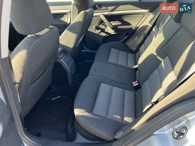 Серый Шкода Октавия, объемом двигателя 1.4 л и пробегом 182 тыс. км за 6300 $, фото 12 на Automoto.ua