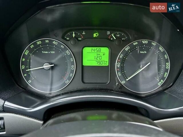 Сірий Шкода Октавія, об'ємом двигуна 2 л та пробігом 285 тис. км за 4999 $, фото 16 на Automoto.ua