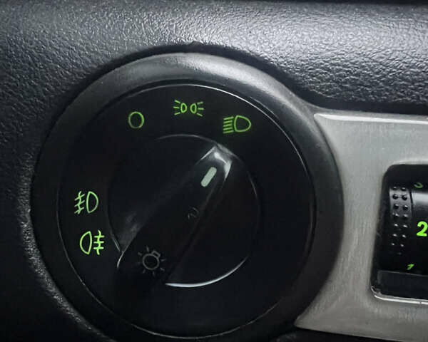 Серый Шкода Октавия, объемом двигателя 1.9 л и пробегом 303 тыс. км за 4999 $, фото 19 на Automoto.ua