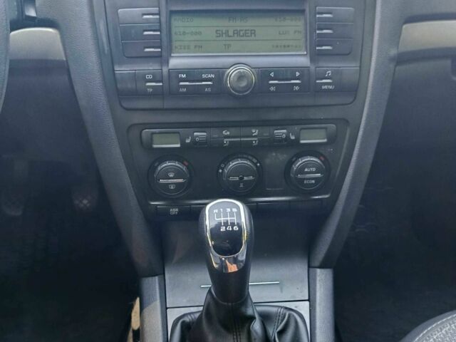 Серый Шкода Октавия, объемом двигателя 2 л и пробегом 188 тыс. км за 5700 $, фото 8 на Automoto.ua