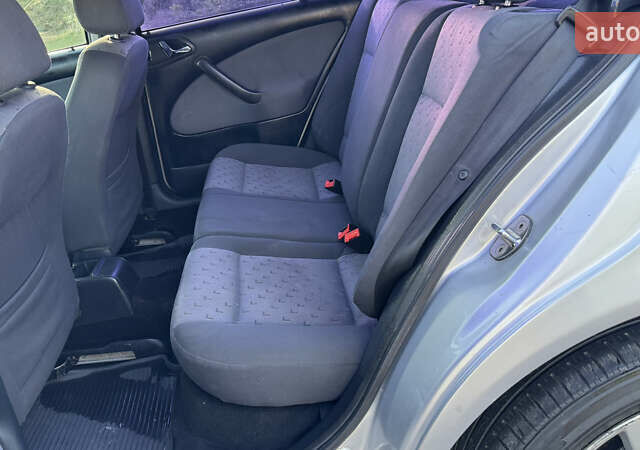 Сірий Шкода Октавія, об'ємом двигуна 1.6 л та пробігом 360 тис. км за 4499 $, фото 24 на Automoto.ua