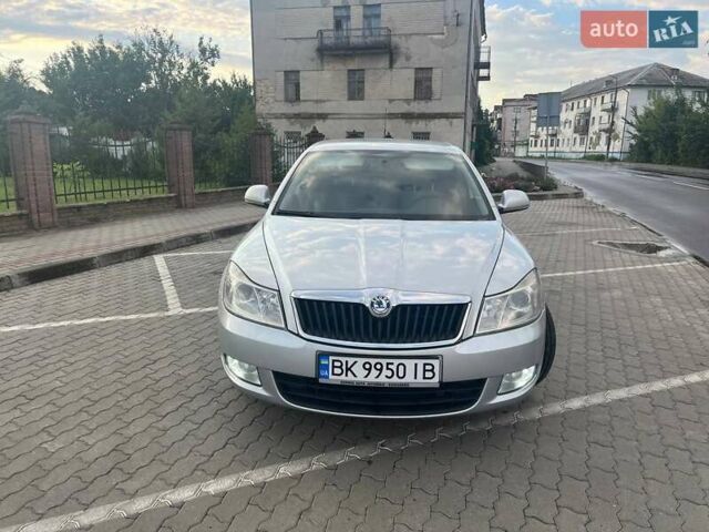 Сірий Шкода Октавія, об'ємом двигуна 1.6 л та пробігом 293 тис. км за 6400 $, фото 12 на Automoto.ua