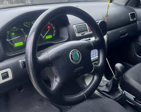 Серый Шкода Октавия, объемом двигателя 1.9 л и пробегом 303 тыс. км за 4999 $, фото 14 на Automoto.ua