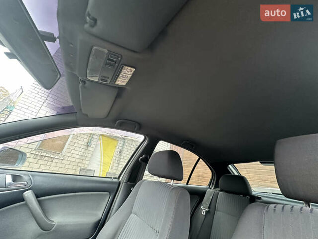 Серый Шкода Октавия, объемом двигателя 1.8 л и пробегом 217 тыс. км за 6200 $, фото 39 на Automoto.ua