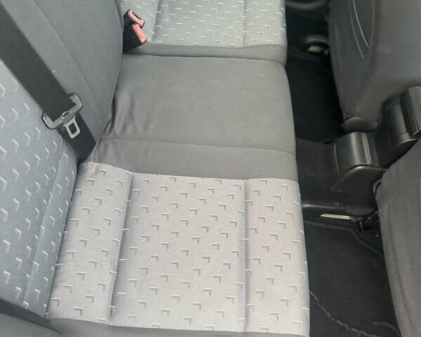 Серый Шкода Октавия, объемом двигателя 1.6 л и пробегом 235 тыс. км за 5299 $, фото 31 на Automoto.ua