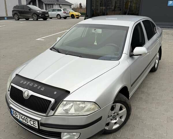 Серый Шкода Октавия, объемом двигателя 1.6 л и пробегом 285 тыс. км за 5850 $, фото 5 на Automoto.ua