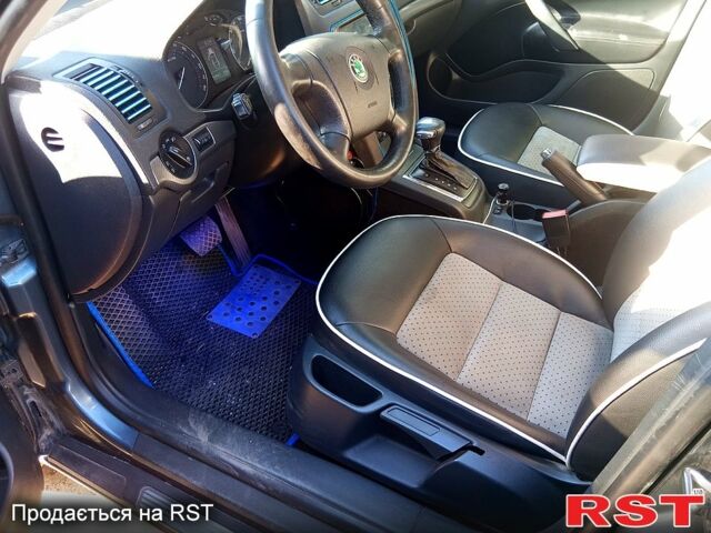 Шкода Октавия 2008 в Компанеевке на Automoto.ua Серый Шкода Октавия, объемом двигателя 2 л и пробегом 261 тыс. км за 7100 $, фото 4 на Automoto.ua