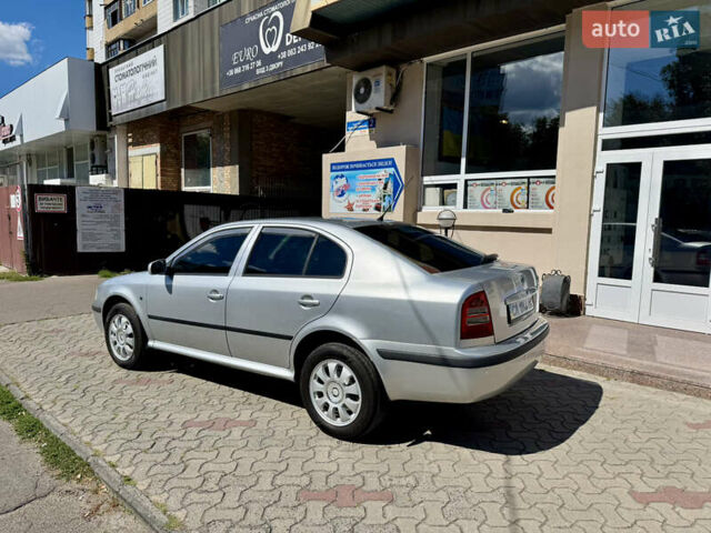 Серый Шкода Октавия, объемом двигателя 1.6 л и пробегом 172 тыс. км за 6200 $, фото 2 на Automoto.ua