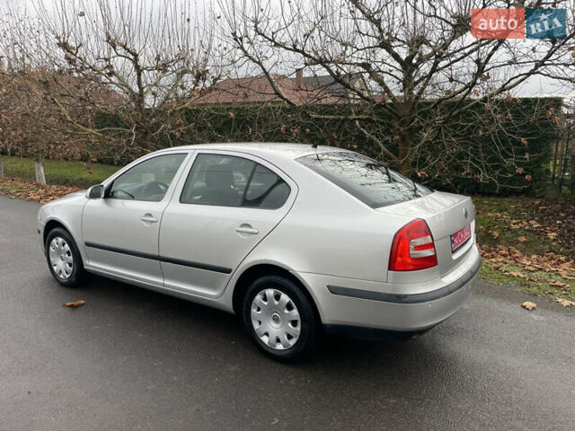 Сірий Шкода Октавія, об'ємом двигуна 1.6 л та пробігом 233 тис. км за 6359 $, фото 6 на Automoto.ua