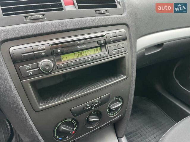 Сірий Шкода Октавія, об'ємом двигуна 1.6 л та пробігом 233 тис. км за 6359 $, фото 34 на Automoto.ua