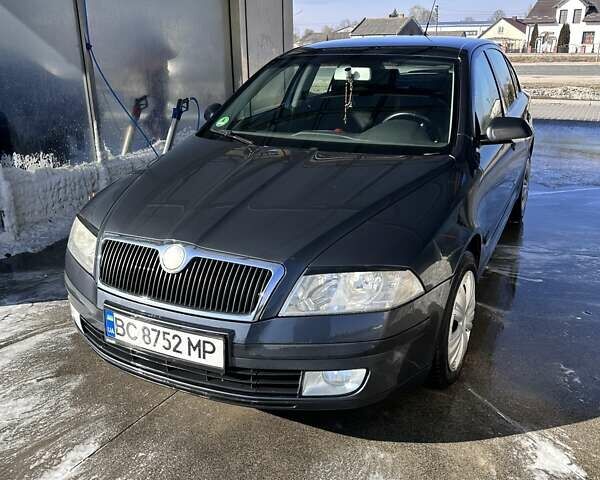 Шкода Октавия 2008 в Городке на Automoto.ua Серый Шкода Октавия, объемом двигателя 1.9 л и пробегом 337 тыс. км за 5800 $, фото 1 на Automoto.ua