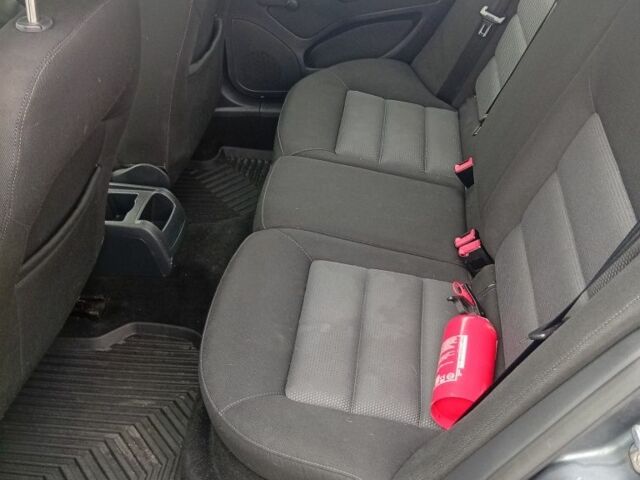 Серый Шкода Октавия, объемом двигателя 1.9 л и пробегом 243 тыс. км за 2450 $, фото 5 на Automoto.ua