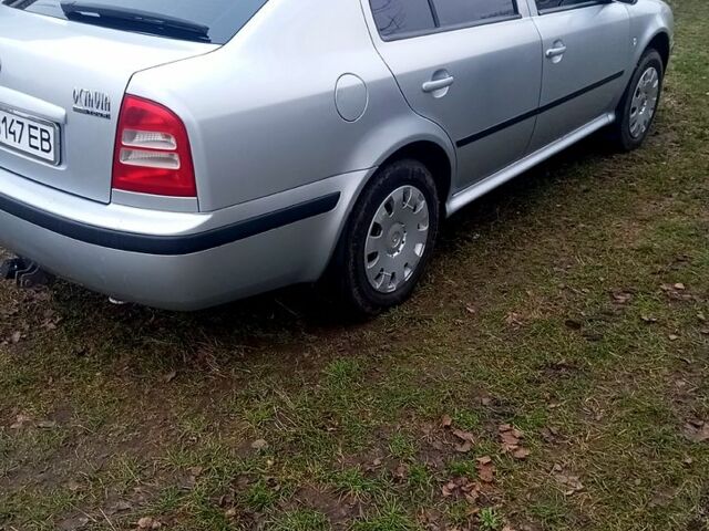 Серый Шкода Октавия, объемом двигателя 1.6 л и пробегом 226 тыс. км за 5000 $, фото 1 на Automoto.ua