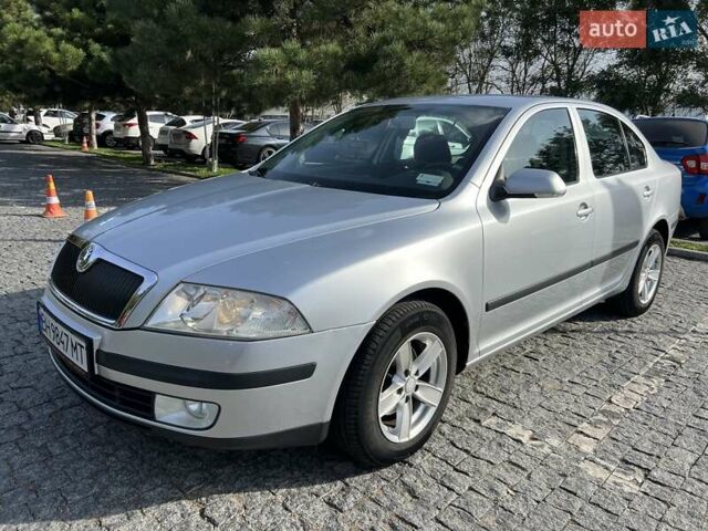 Серый Шкода Октавия, объемом двигателя 1.4 л и пробегом 182 тыс. км за 6300 $, фото 2 на Automoto.ua